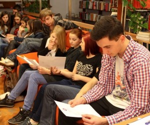 GOW14 in Poland – Young people play a game during which they assess their professional skills and opportunities to find a job
